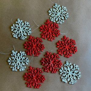 Set of 9 Glossy Snowflake Ornaments